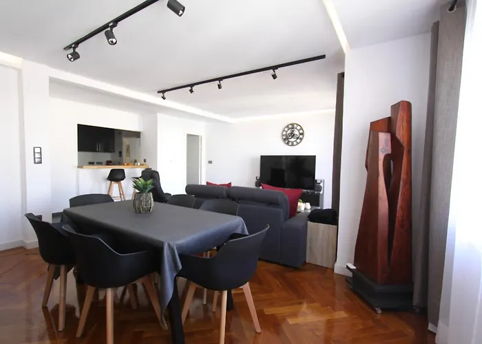 Experiencia Premium En La Esencia De Apartman *